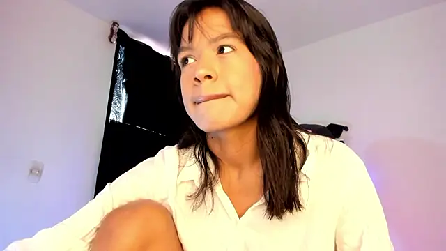 meganthompsonn22 online show from 03/09/26, 12:09