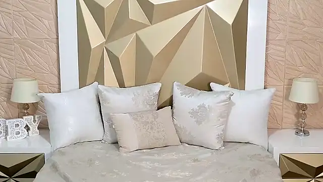 PassionMacoll online show from 11/22/25, 01:43