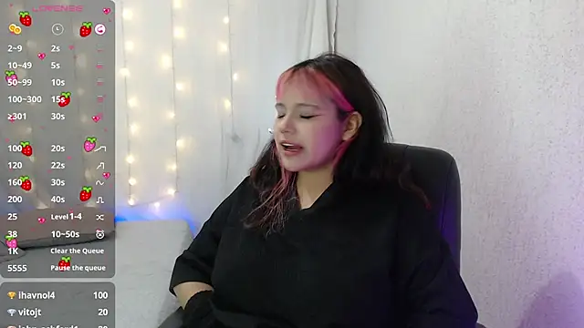 mixie cute online show from 12/20/24, 01:14