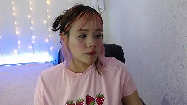 mixie cute online show from 12/01/24, 07:52