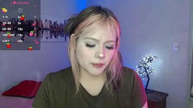 mixie cute online show from 12/03/24, 07:50