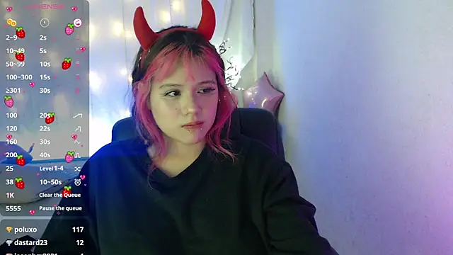 mixie cute online show from 12/15/24, 11:53