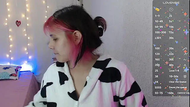 mixie cute online show from 03/02/25, 02:15