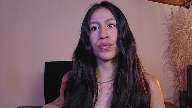 EmiGomez  online show from 04/30/26, 02:02