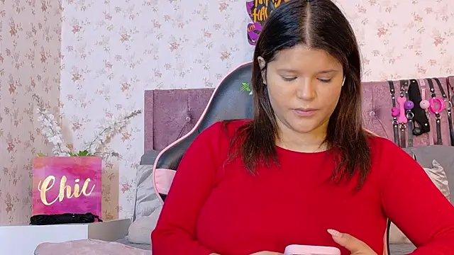 AvrillThomas online show from 11/05/25, 03:59