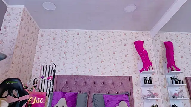 AvrillThomas online show from 04/10/26, 06:48