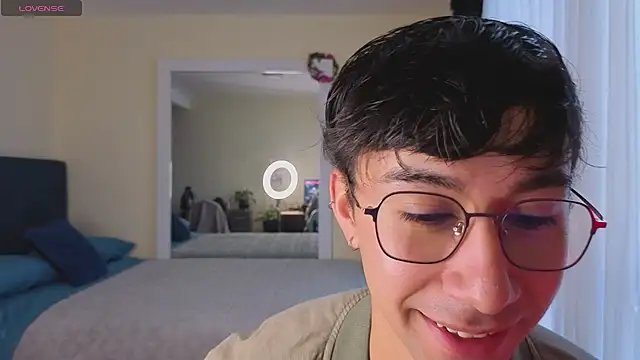 Snapshot of cameron_cum chatting on 12/03/25, 11:09 cameron cum online show from 12/03/25, 11:09