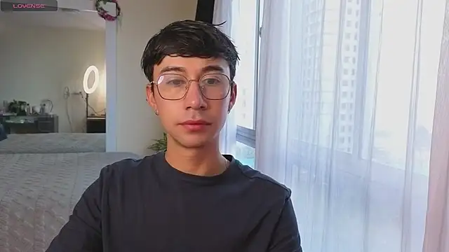 Snapshot of cameron_cum chatting on 12/01/25, 11:11 cameron cum online show from 12/01/25, 11:11