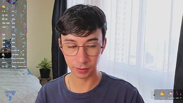 Snapshot of cameron_cum chatting on 12/02/25, 11:12 cameron cum online show from 12/02/25, 11:12