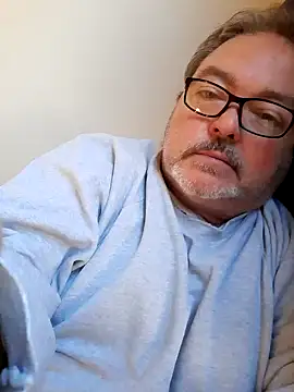 Snapshot of bluangelo chatting on 03/20/25, 02:10 bluangelo online show from 03/20/25, 02:10