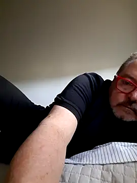 Snapshot of bluangelo chatting on 04/27/26, 01:20 bluangelo online show from 04/27/26, 01:20