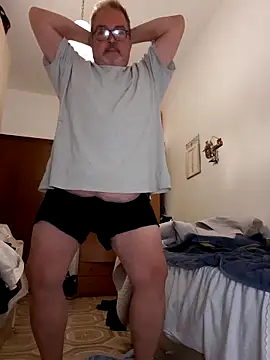 Snapshot of bluangelo chatting on 11/13/25, 09:51 bluangelo online show from 11/13/25, 09:51