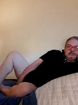 Snapshot of bluangelo chatting on 04/29/26, 12:31 bluangelo online show from 04/29/26, 12:31