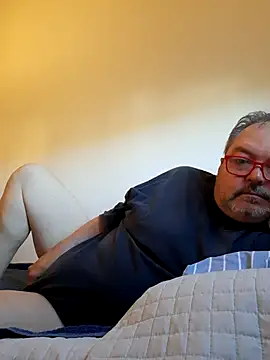 Snapshot of bluangelo chatting on 04/26/26, 12:46 bluangelo online show from 04/26/26, 12:46