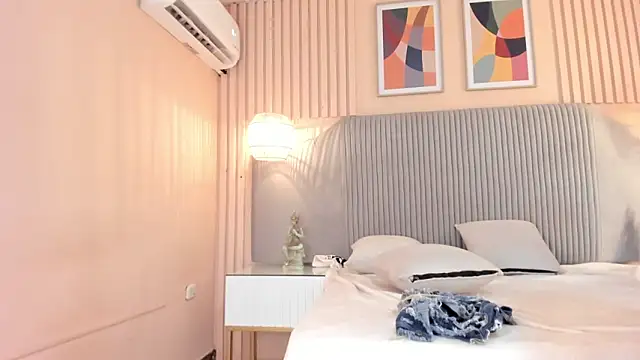 samyriverss online show from 11/15/25, 10:52