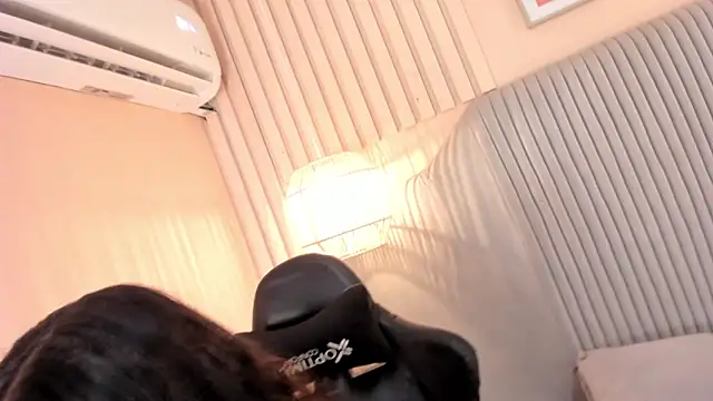 samyriverss online show from 12/04/25, 05:23