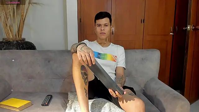 jamesinked  online show from 11/13/25, 01:31