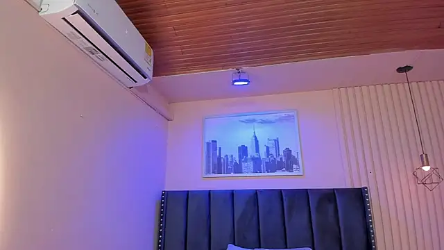 viiolett lee online show from 09/23/25, 09:00