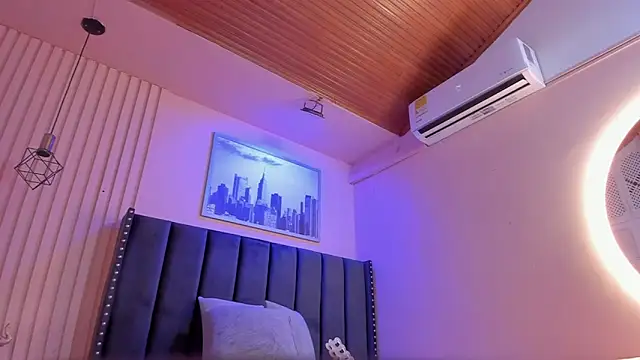 viiolett lee online show from 03/19/25, 08:22