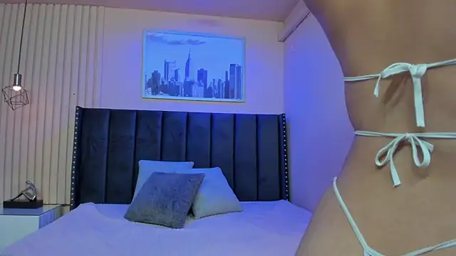 viiolett lee online show from 11/20/25, 08:42