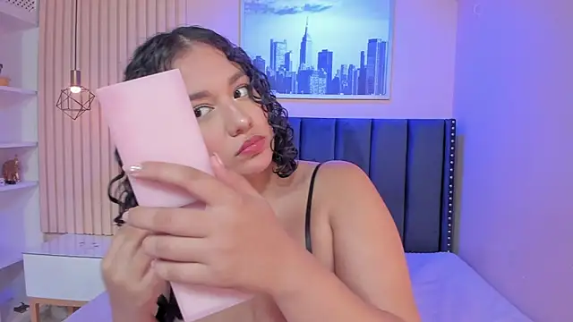 viiolett lee online show from 09/19/25, 09:30