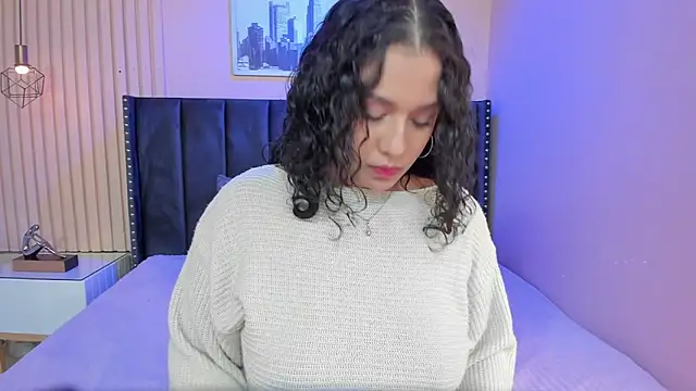 viiolett lee online show from 12/04/25, 07:24