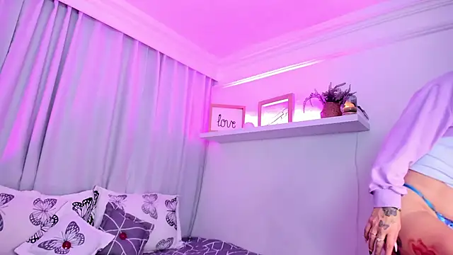 susyy7 online show from 11/25/25, 07:36