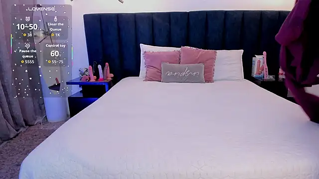 susyy7 online show from 10/17/25, 03:43