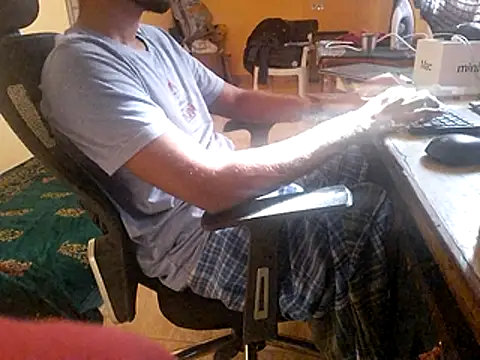 Aloneguy bangalore online show from 12/22/25, 10:04