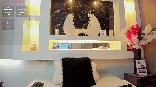 Cinthya mjs online show from 10/24/25, 12:04