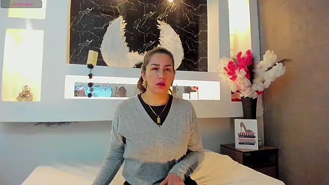 Snapshot of Cinthya_mjs chatting on 10/10/25, 12:06 Cinthya mjs online show from 10/10/25, 12:06