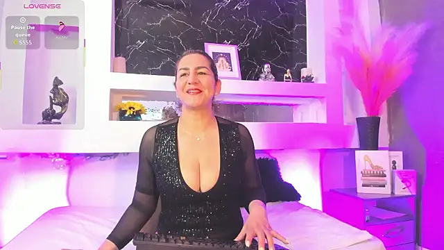 Cinthya mjs online show from 02/17/26, 01:08