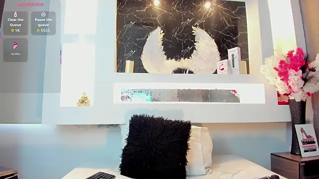 Cinthya mjs online show from 10/28/25, 12:15