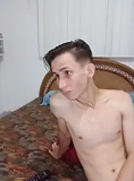 Milfvalesk online show from 10/31/25, 04:53