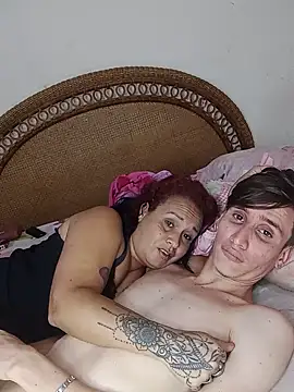 Snapshot of Milfvalesk chatting on 02/20/25, 03:41 Milfvalesk online show from 02/20/25, 03:41