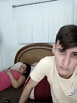 Milfvalesk online show from 02/19/26, 08:06