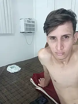 Milfvalesk online show from 12/17/25, 12:10