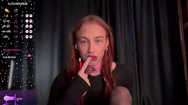 Snapshot of Avril_Pearly_ chatting on 11/14/25, 11:58 Avril Pearly online show from 11/14/25, 11:58