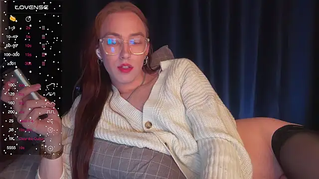 Snapshot of Avril_Pearly_ chatting on 03/06/25, 11:20 Avril Pearly online show from 03/06/25, 11:20