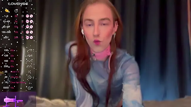 Snapshot of Avril_Pearly_ chatting on 12/05/25, 12:37 Avril Pearly online show from 12/05/25, 12:37