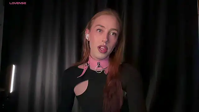 Snapshot of Avril_Pearly_ chatting on 07/17/26, 11:18 Avril Pearly online show from 07/17/26, 11:18