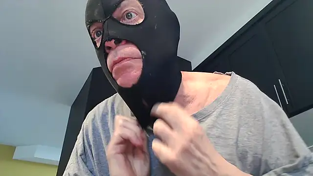 Toy-Daddy online show from 05/04/26, 10:45