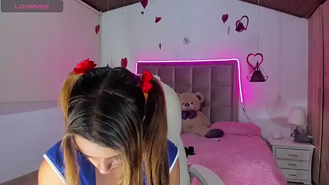 Snapshot of Melody_Ds chatting on 03/13/25, 12:37 Melody Ds online show from 03/13/25, 12:37