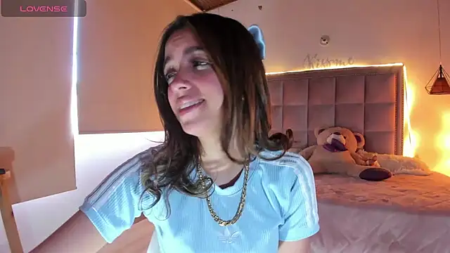 Snapshot of Melody_Ds chatting on 09/26/25, 08:49 Melody Ds online show from 09/26/25, 08:49