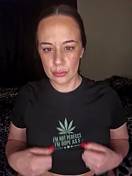 JJLILYOFFICIAL online show from 03/25/26, 10:25