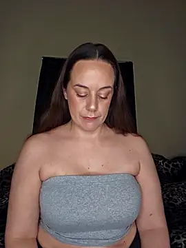 JJLILYOFFICIAL online show from 03/29/26, 03:19