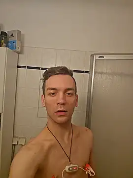 Snapshot of nickdtr chatting on 12/19/25, 07:16 nickdtr online show from 12/19/25, 07:16