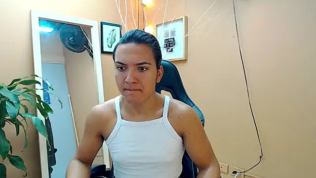 aslyhernandez 7 online show from 01/30/25, 11:33