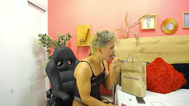 aslyhernandez 7 online show from 03/13/26, 12:10