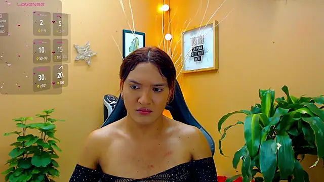 aslyhernandez 7 online show from 03/12/25, 09:13